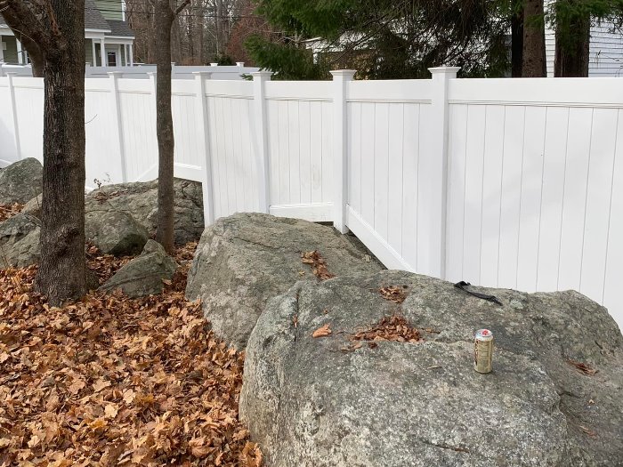 Tewksbury Massachusetts vinyl privacy fencing